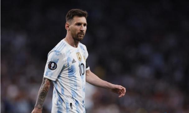 中外体验官共乘“律动巴士”，东城探索文旅国际传播新模式